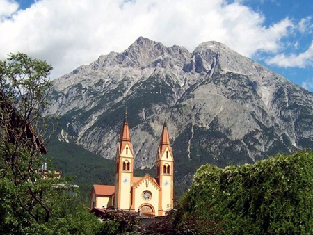 Kirche in Telfs, Tirol